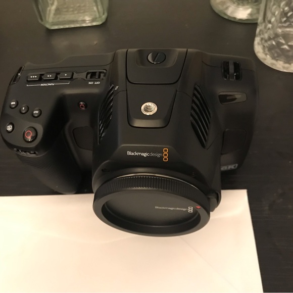 Brand new pocket black magic design camera 6k - Picture 7 of 8